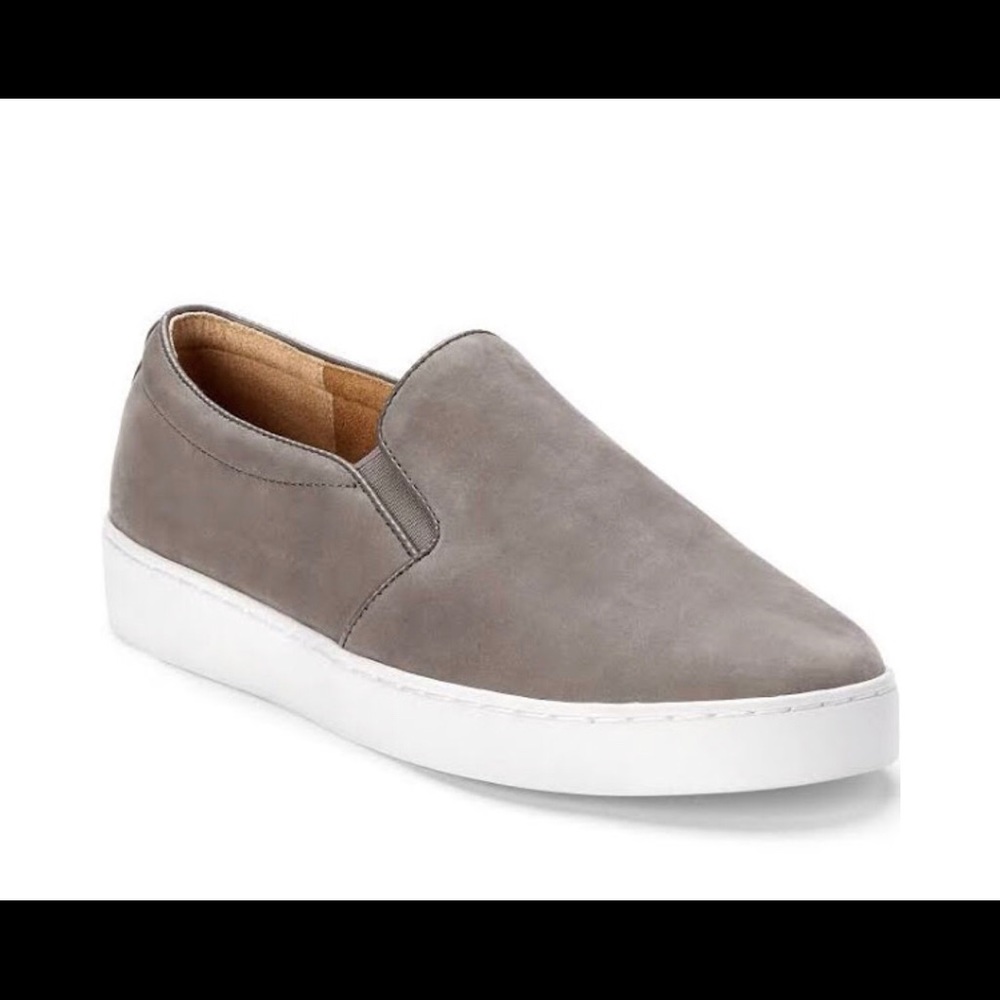 Vionic grey suede sneaker (midi)